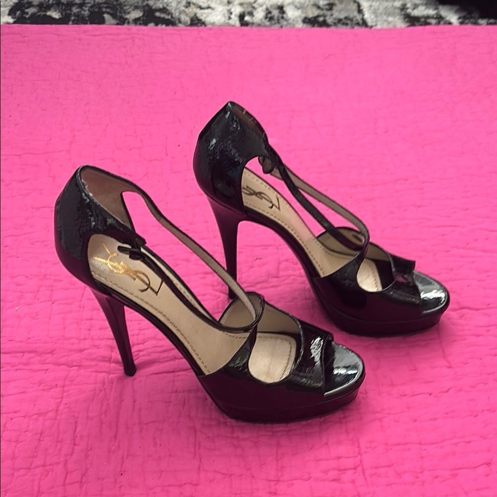 Yves Saint Laurent Women's Black Patent Leather Heels, US 9,5